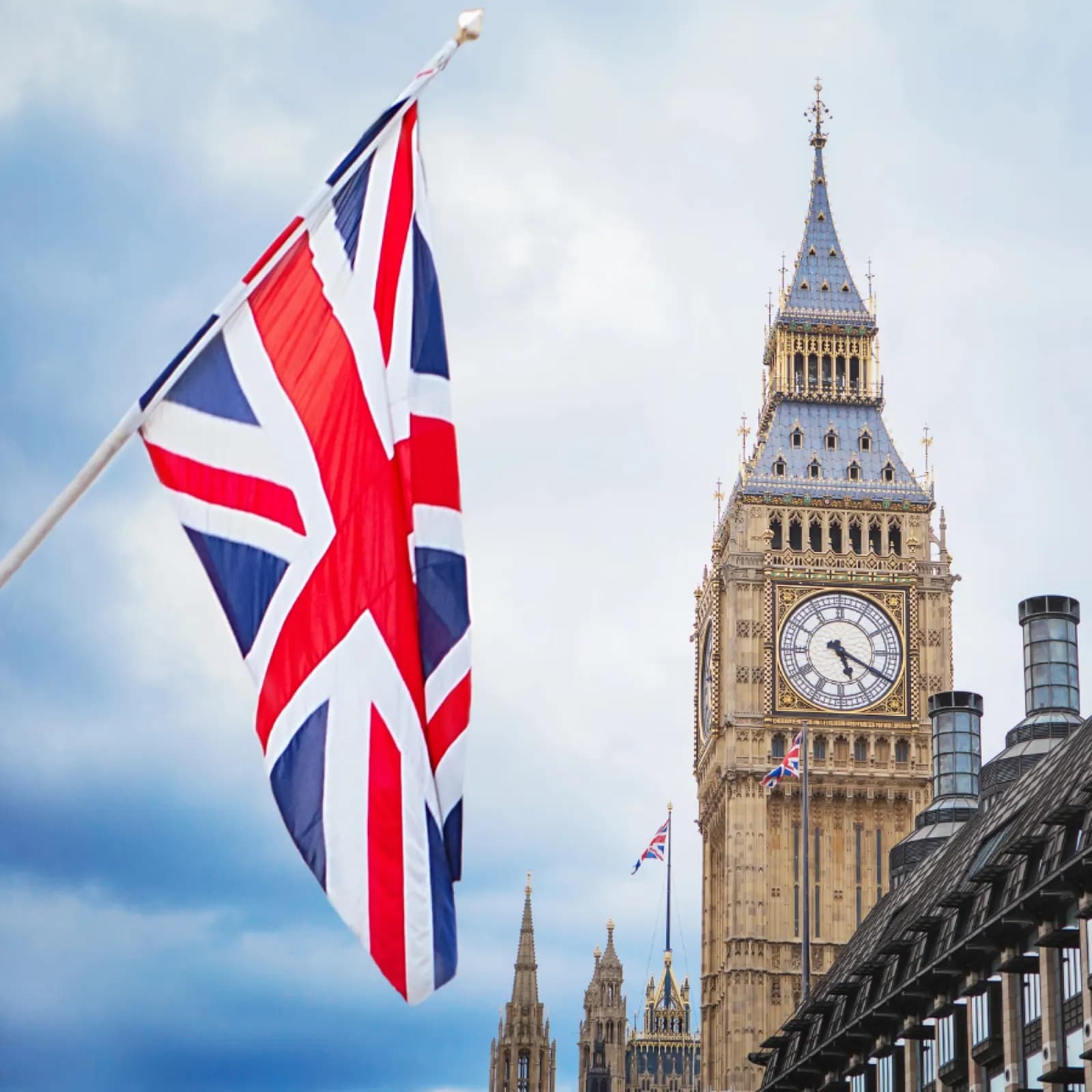 İngiltere basın bülteni dağıtımı — Londra ve 60+ yerel haber sitesi medya ağı